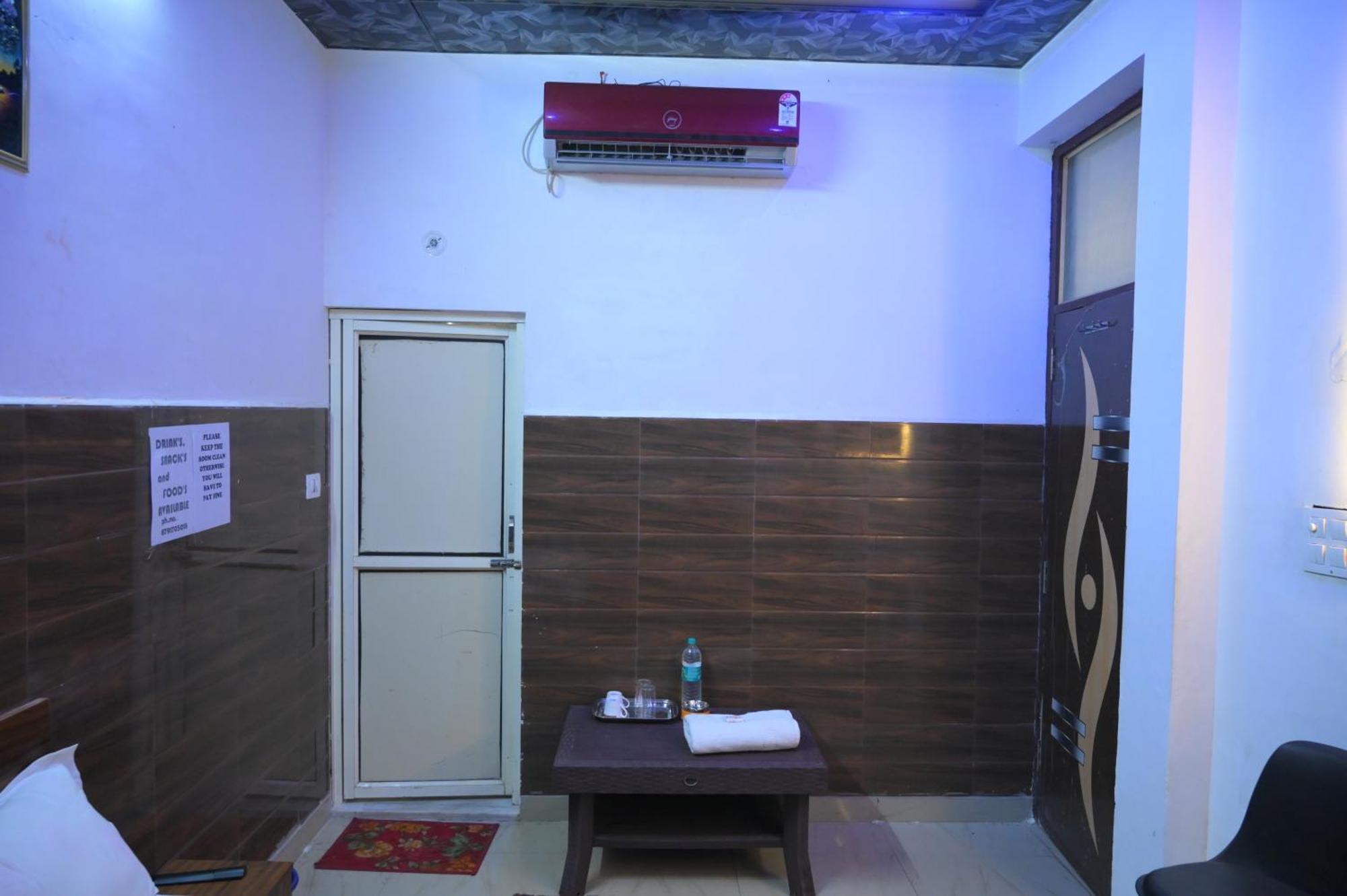 Hotel Starlight Meerut Buitenkant foto