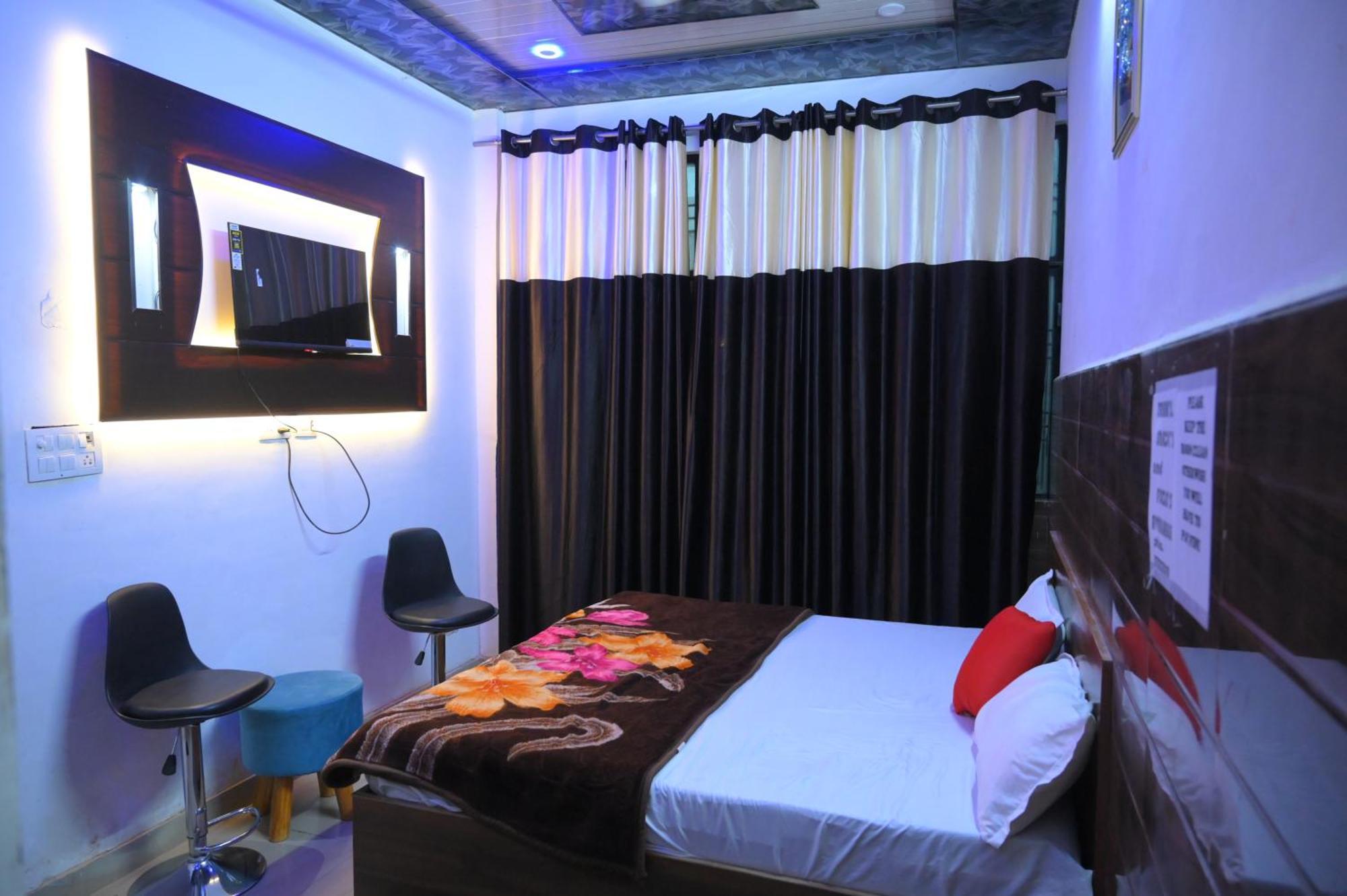 Hotel Starlight Meerut Buitenkant foto