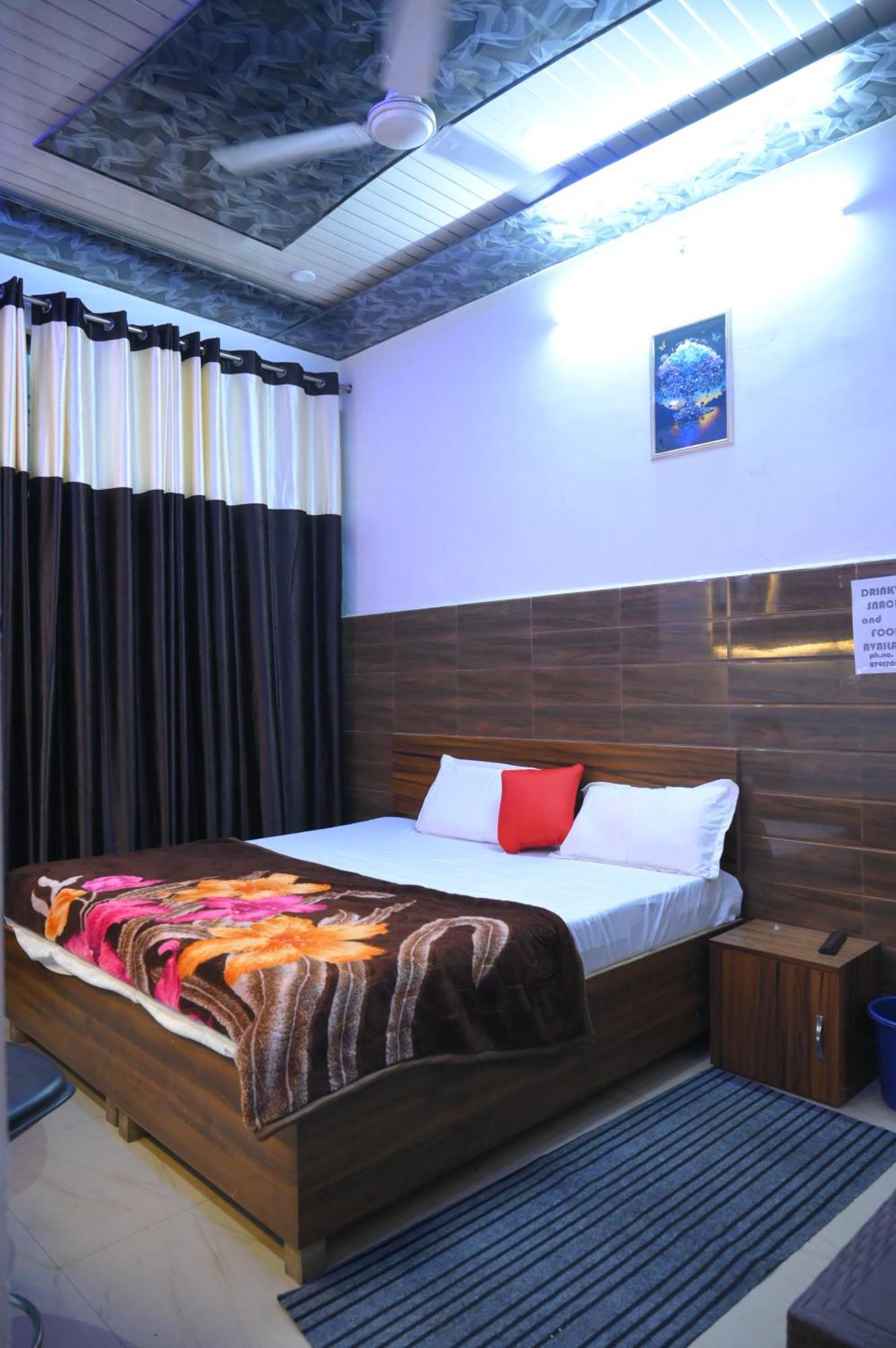 Hotel Starlight Meerut Buitenkant foto